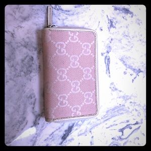Authentic Gucci wallet!
